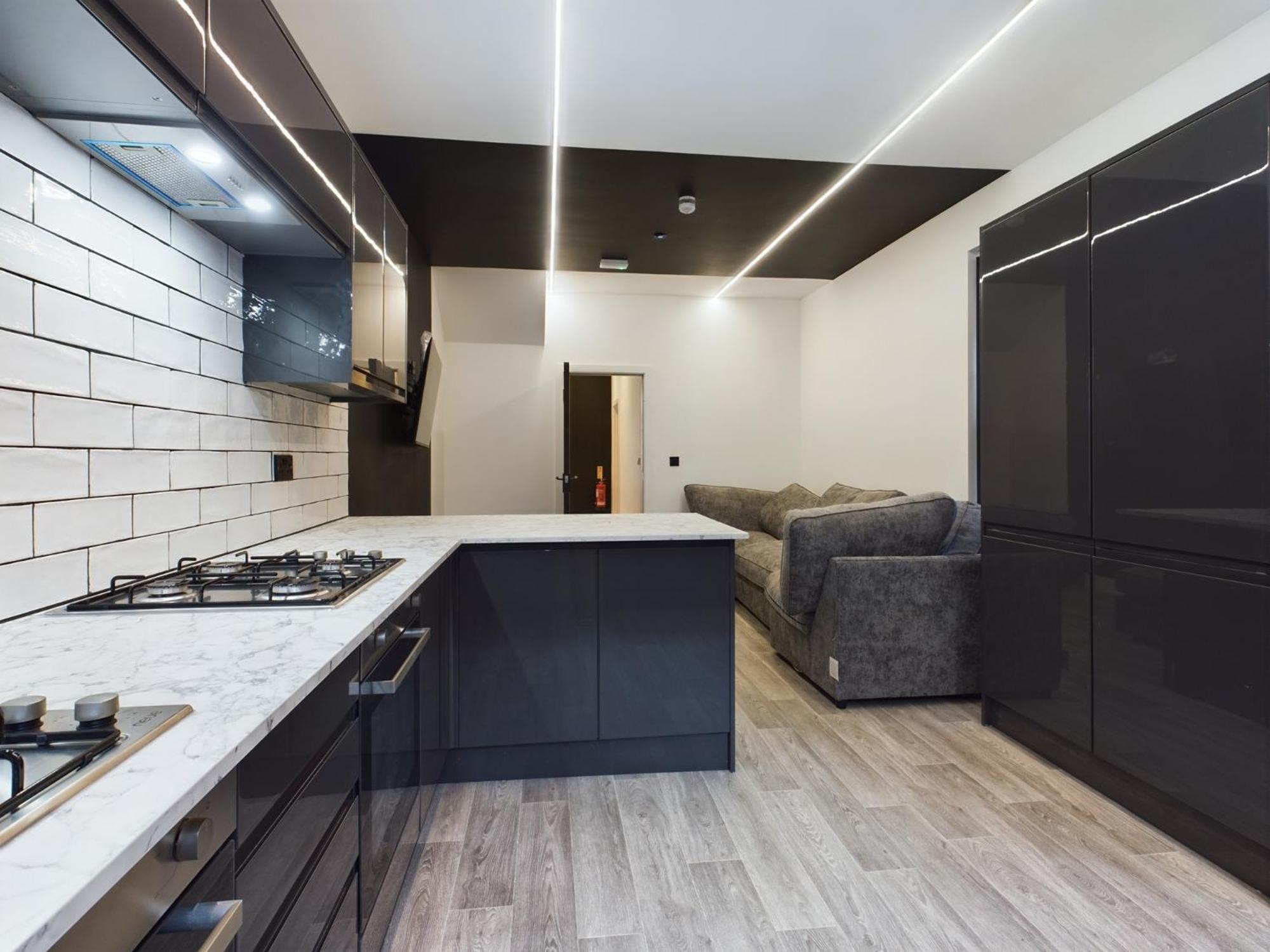 Substantial 9 Bedroom House In Swansea Sketty Екстер'єр фото