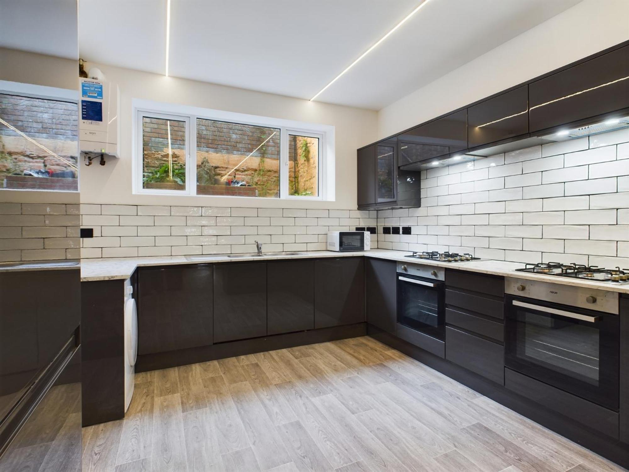 Substantial 9 Bedroom House In Swansea Sketty Екстер'єр фото